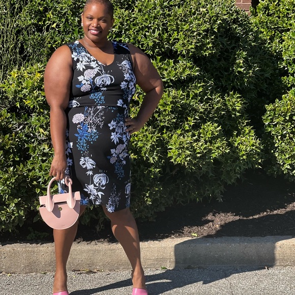 Meet your Posher, Wendi - Picture 3 of 3